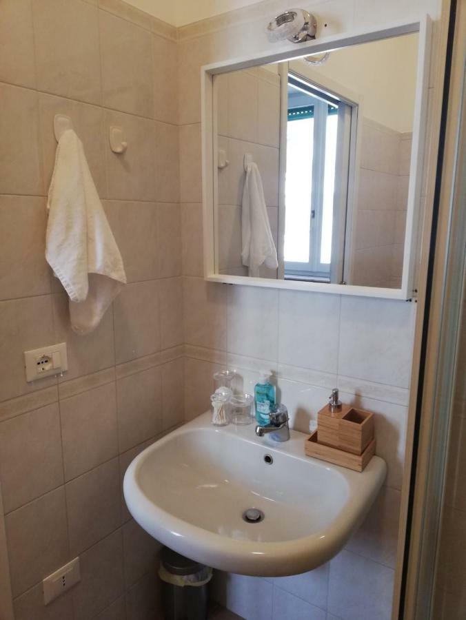 Navigli Darsena Milano Hotel Luaran gambar